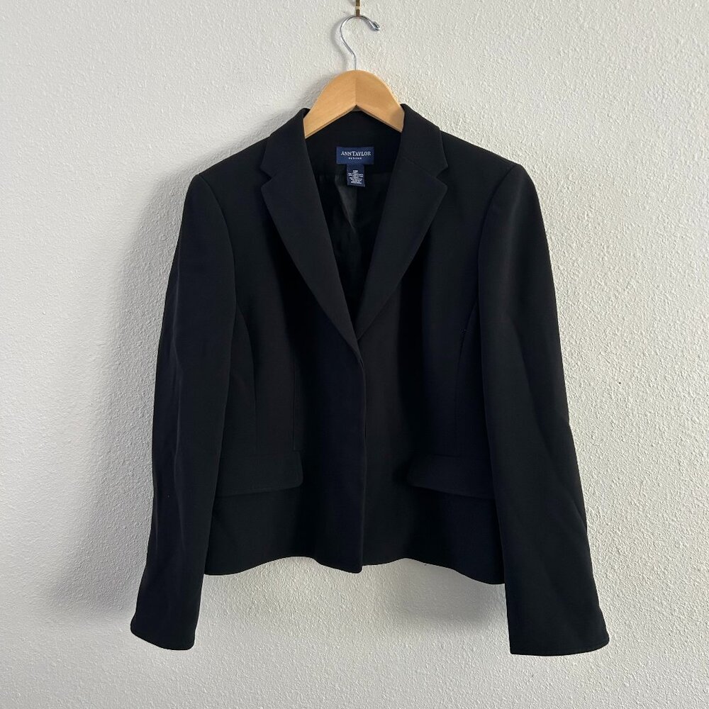 Ann Taylor 12P Black Blazer